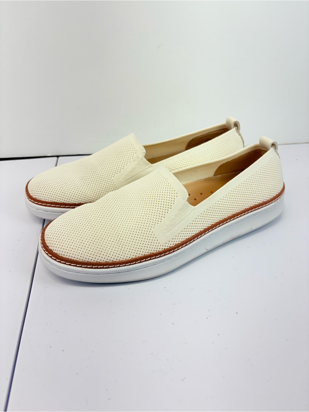 Talbots Cream Knit Textile Slip On Sneakers Loafers Womens 8.5M